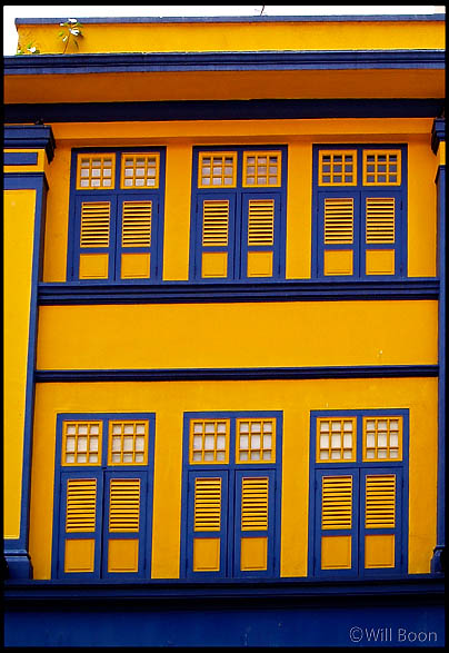 Colourful
 building facade, Chinatown, Singapore