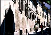 La rue Studentovska Ulica qui mène au château de Ljubljana
